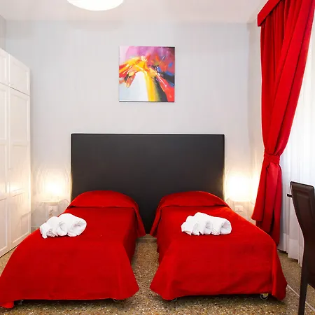 Konukevi Domus Fabiola - Vaticano 4*