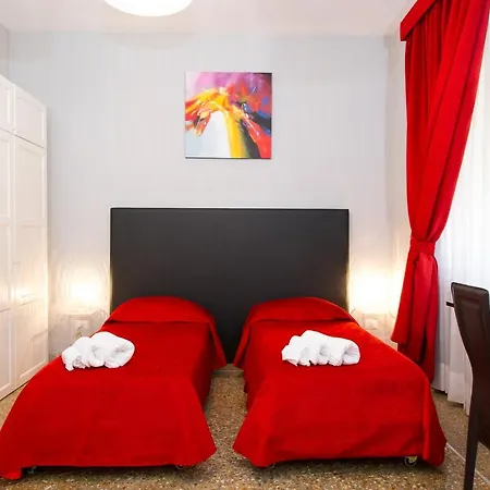 Konukevi Domus Fabiola - Vaticano 4*